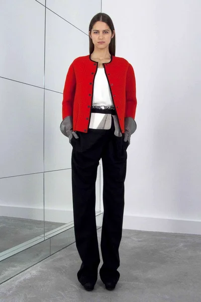 Look 12